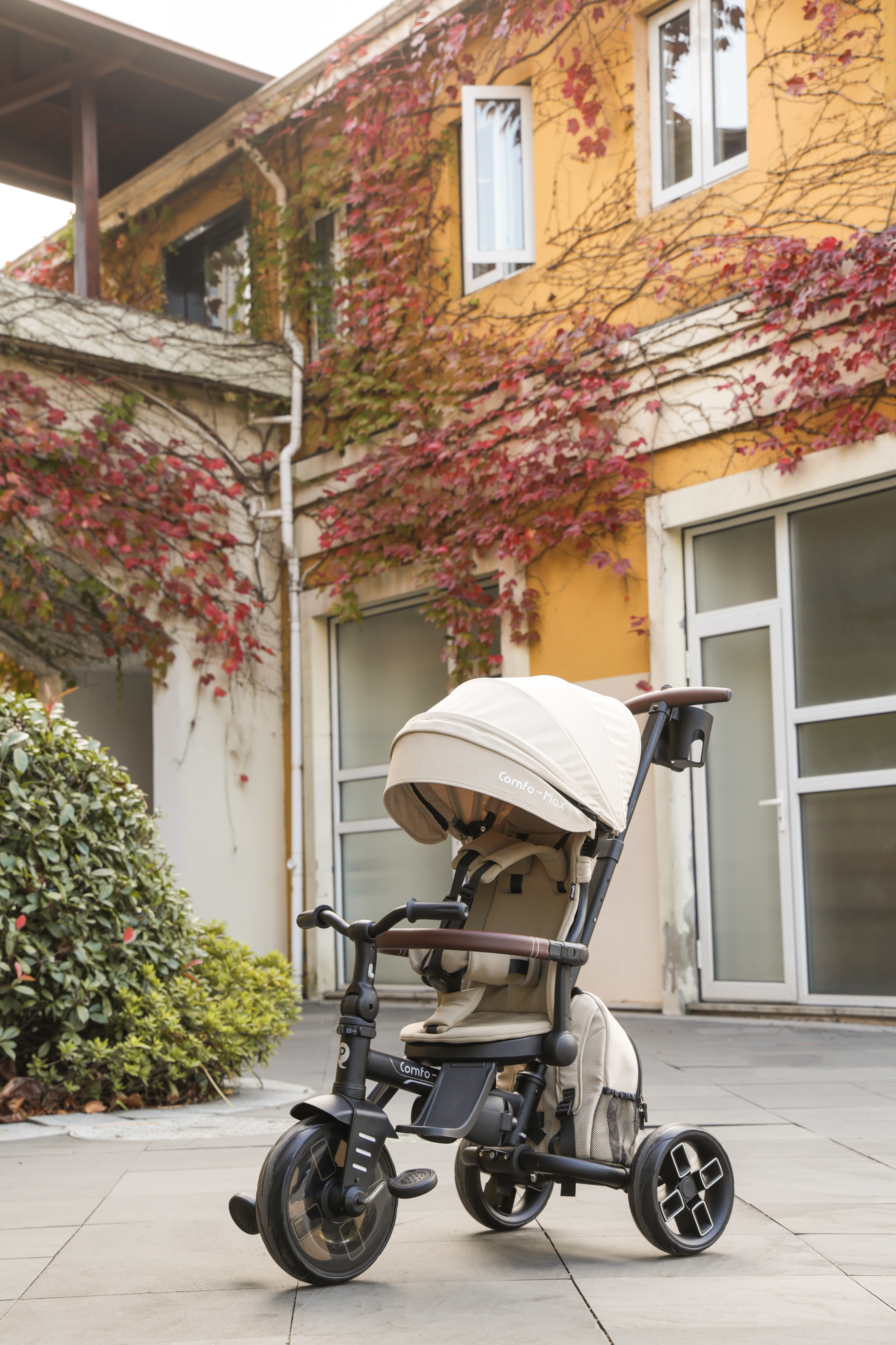 QPlay Comfo Max Hopfällbar Trehjuling, Beige